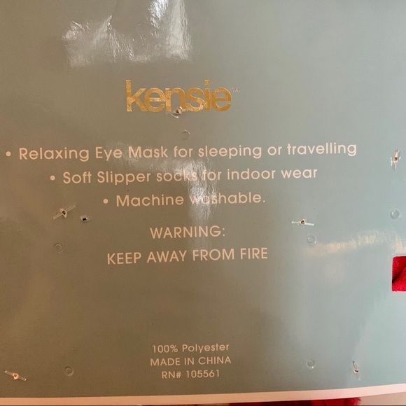 Children’s Christmas Eye mask and Sock Set - Picture 5 of 5